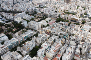 Τι αλλάζει στη φορολογική ενημερότητα και τις μεταβιβάσεις ακινήτων