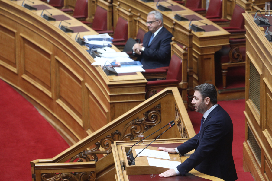 Βουλή: Μετωπική Ανδρουλάκη - Βορίδη για τον Συνήγορο του Πολίτη και τις υποκλοπές