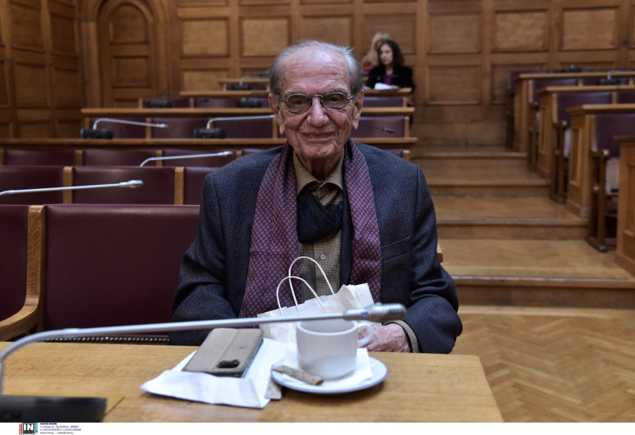 Βασίλης Βασιλικός: Τα δεκάδες έργα και το «Ζ» που έγινε ταινία από τον Γαβρά