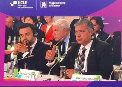 Δραστικά μέτρα για το προσφυγικό ζήτησε ο Πατούλης στο Παγκόσμιο Συμβουλίο Δήμων