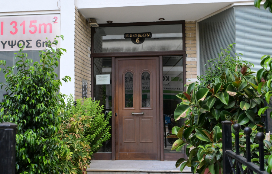 Παλαιό Φάληρο: «Ήταν ατύχημα» - Όσα ισχυρίζεται η μητέρα της 3χρονης, τι θα γίνει με τα δύο αγοράκια