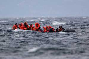 Παρά την κακοκαιρία αμείωτα παραμένουν τα «κύματα» μεταναστών