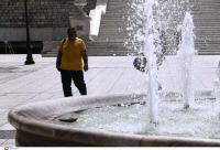 Έκτακτο δελτίο ΕΜΥ: Έρχεται καύσωνας διαρκείας, θα δείξει 45αρια το θερμόμετρο