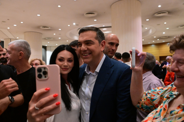 Πολιτική πυξίδα Τσίπρα για την επανεκκίνηση της προοδευτικής αντιπολίτευσης