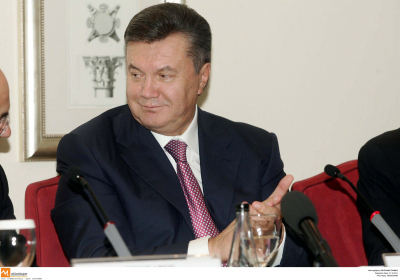 Γιανουκόβιτς προς Ζελένσκι: «Είστε υποχρεωμένος να σταματήσετε την αιματοχυσία»