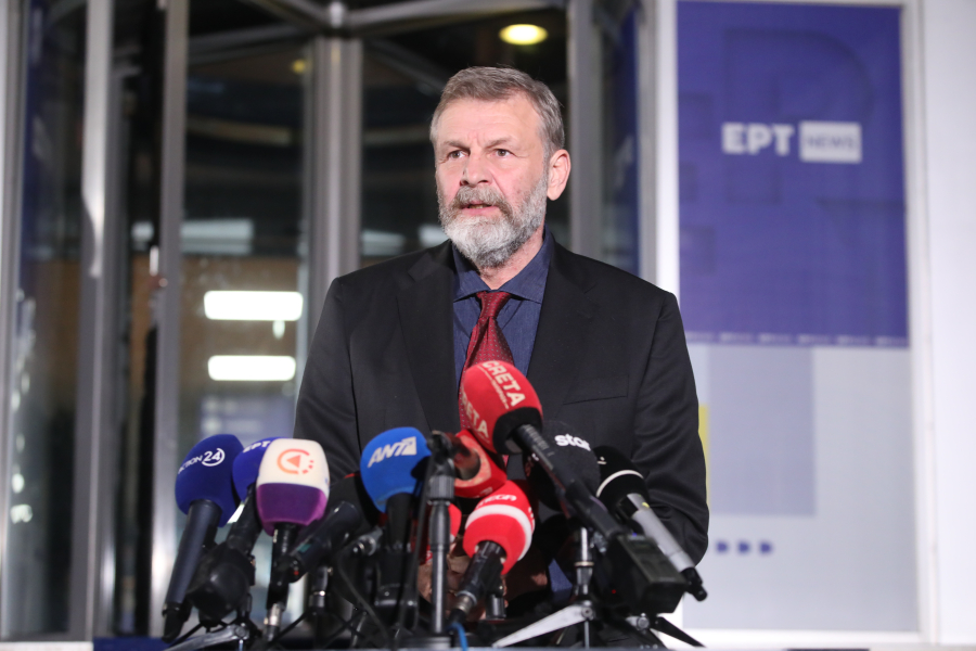 Γκλέτσος στο debate: «Έχουμε 5.000 ανεμογεννήτριες και βγάζουν μηδέν ρεύμα, δεν έχουν βάλει μπαταρίες»