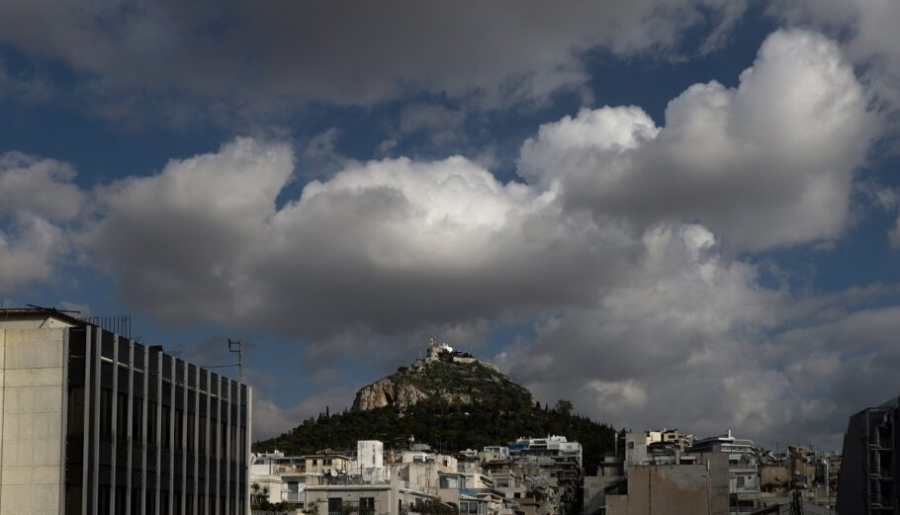 Kολυδάς για καιρό: Τέρμα η ζέστη - Ψυχρές αέριες μάζες φέρνουν «βουτιά» του υδραργύρου