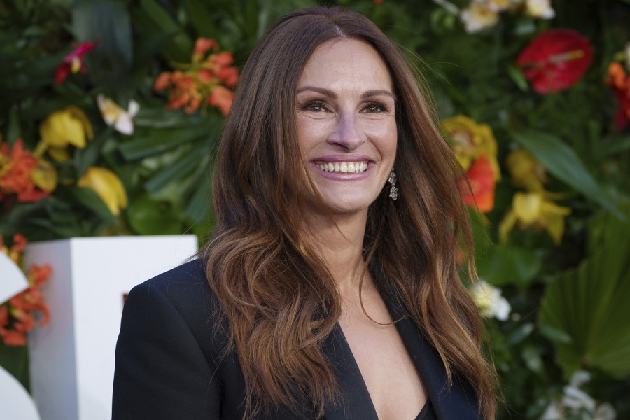 Τζούλια Ρόμπερτς: Αυτή είναι η κρέμα των 12 ευρώ που χρησιμοποιεί για νεανικό δέρμα