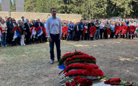 Ο Αλέξης Χαρίτσης στο Σκοπευτήριο της Καισαριανής «για το αντιφασιστικό μήνυμα της εποχής μας»