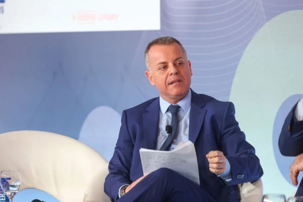 Η Δικαιοσύνη στην Εργασία: Ο Πάπας Φραγκίσκος και η Προώθηση Ανθρωπιστικών Αξιών στο Εργατικό Δίκαιο