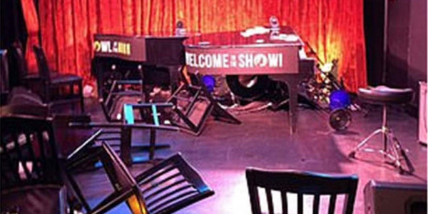 Πανικός σε κρουαζιέρα: Πλοίο έπεσε σε δίνη 12 μποφόρ (video)