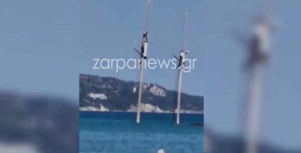 Χανιά: Επικίνδυνες βουτιές νεαρών από κατάρτι βυθισμένου ιστιοφόρου (βίντεο)