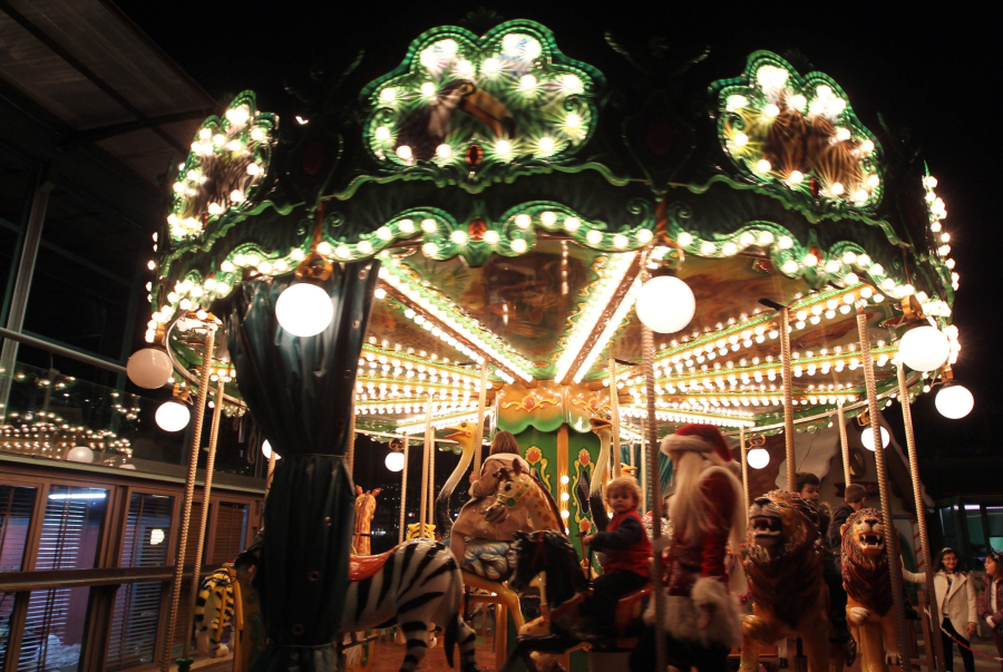 Τι απαντά το γνωστό λούνα παρκ για τον εγκλωβισμό παιδιών στον αέρα