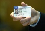 Δίπλωμα οδήγησης στα 17 εξετάζει το υπουργείο Μεταφορών