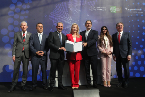 Υπεγράφη η ιστορική συμφωνία της Atlantic-See LNG Trade (AΚTOR-ΔΕΠΑ) για το αμερικανικό LNG