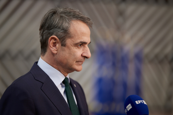 Μητσοτάκης: Υποδεχόμαστε την φετινή επέτειο της 21ης Απριλίου προστατεύοντας τη Δημοκρατία από τους νέους εχθρούς της