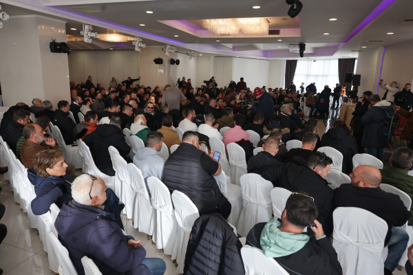 Ώρα αποφάσεων για τους αγρότες: Κρίσιμη σύσκεψη σε εξέλιξη, «η μπάλα στα πόδια σας», λέει η κυβέρνηση