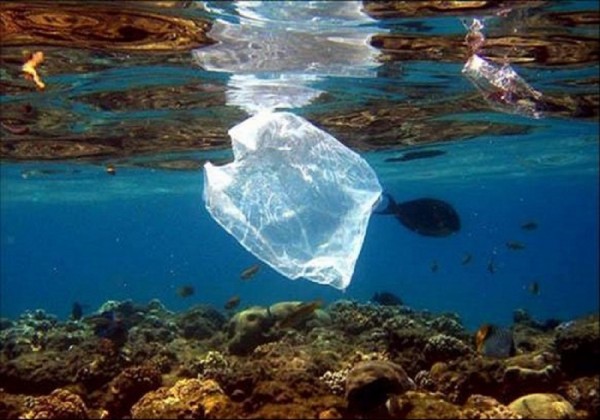 Κομισιόν: Τελευταία προειδοποίηση στην Ελλάδα για τις πλαστικές σακούλες