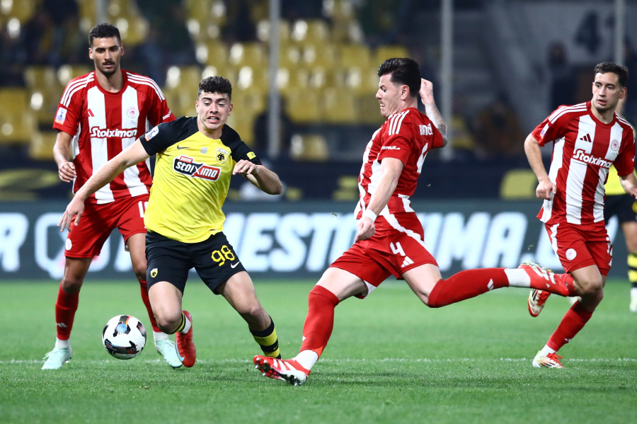 Νίκη για την ΑΕΚ, πρόκριση για τον Ολυμπιακό