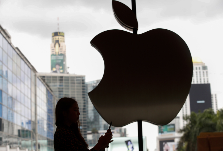 «Εμπρός» στο δρόμο που χάραξε το Tik Tok, το Κρεμλίνο απαγορεύει τα iPhone