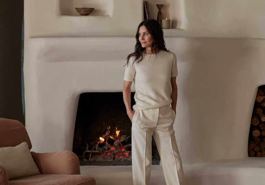 Η Κόρτνεϊ Κοξ «έπαθε Μόνικα» – Καθάρισε το αστέρι της στη λεωφόρο της δόξας