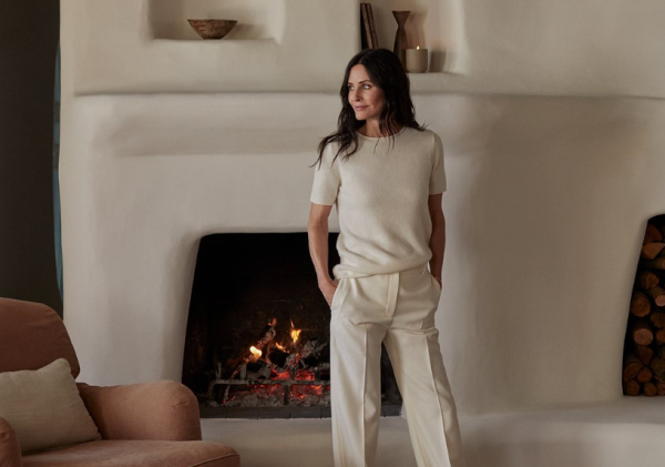 Η Κόρτνεϊ Κοξ «έπαθε Μόνικα» – Καθάρισε το αστέρι της στη λεωφόρο της δόξας