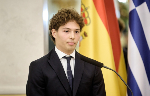 Ουγγαρία: Βραβεύτηκε ο Έλληνας kite surfer που έσωσε πατέρα και κόρη από πνιγμό