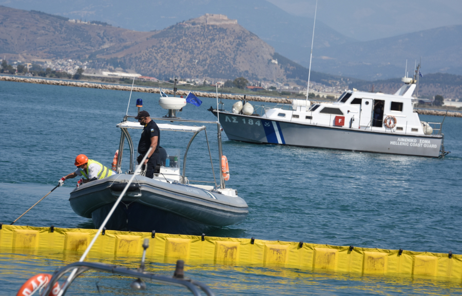 Τραγωδία στον Πειραιά: Άνδρας ανασύρθηκε νεκρός από το λιμάνι