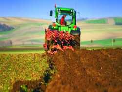 Ξεκινάει το πρόγραμμα νέων αγροτών