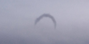 Horseshoe cloud: Τι είναι το σπάνιο καιρικό φαινόμενο που εντοπίστηκε στα Τρίκαλα