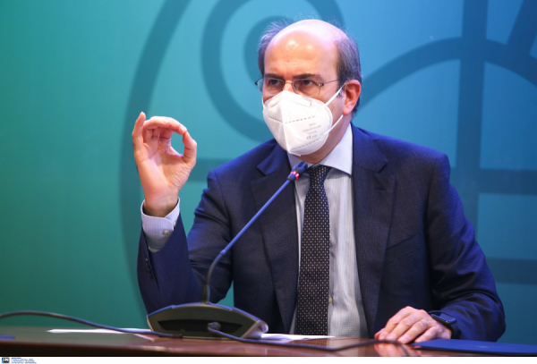 Χατζηδάκης: 80.000 οι εκκρεμείς συντάξεις, τι ανέφερε για κατώτατο μισθό