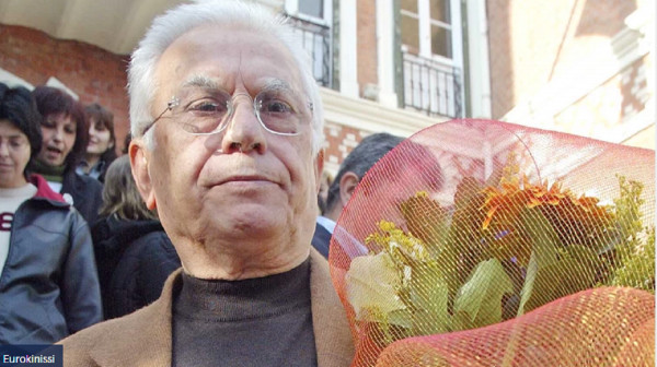 Επεισοδιακή σύλληψη διαρρηκτών στο κτήμα του Νίκου Ξανθόπουλου, τι δήλωσε η σύζυγος του ηθοποιού (βίντεο)