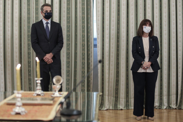 Νεα κυβέρνηση: Σε τρεις ομάδες σήμερα η ορκωμοσία