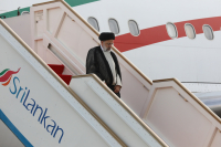 Το Ιράν σε αχαρτογράφητα νερά: Ο Guardian για την Τεχεράνη μετά τον θάνατο Ραϊσί