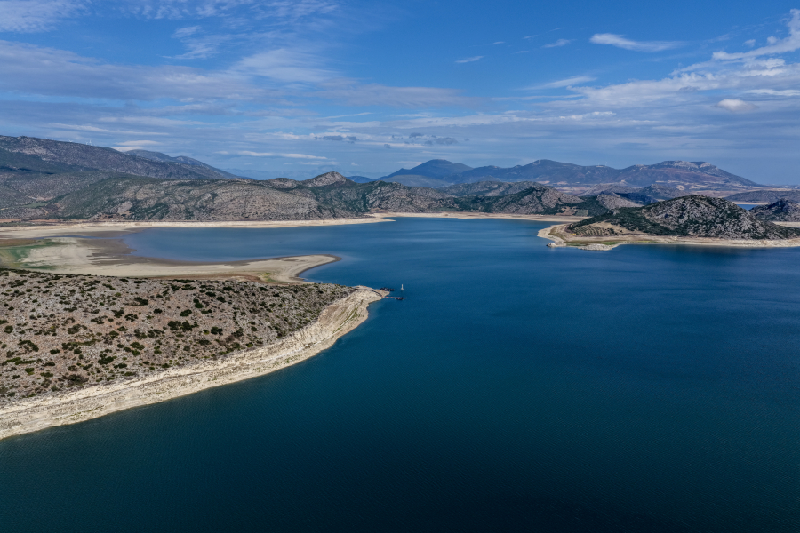 Αυξήθηκαν τα αποθέματα νερού μετά την κακοκαιρία - Γέμισαν οι ταμιευτήρες