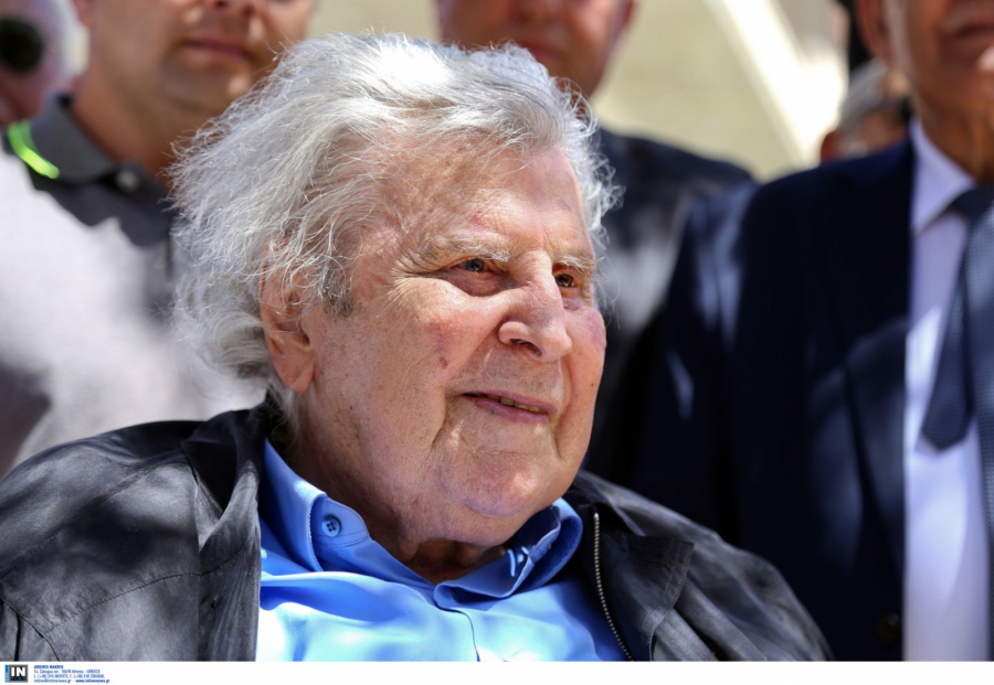 Πέθανε ο Μίκης Θεοδωράκης