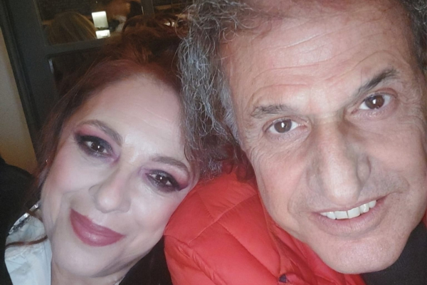 Η Ελένη Ράντου και ο Βασίλης Παπακωνσταντίνου κλείνουν 30 χρόνια γάμου, αλλά το ξέχασαν και οι δύο