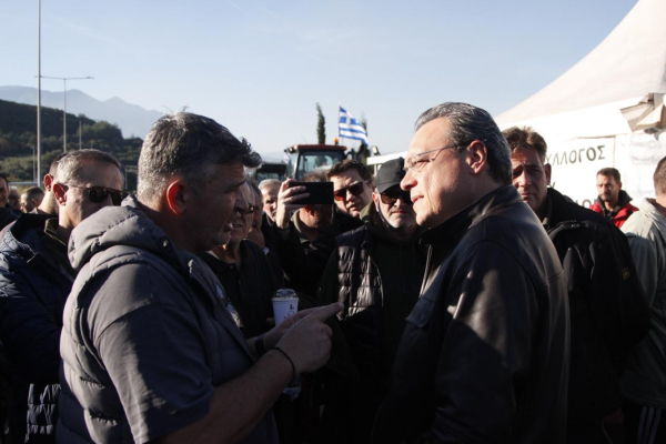 Φάμελλος από το μπλόκο του Μπράλου: Είναι εθνικής σημασίας αυτός ο αγώνας των αγροτών (Βίντεο)