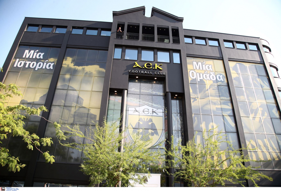 Νέες αλλαγές στην ΑΕΚ, μία αποχώρηση και δύο προσθήκες στην ΠΑΕ