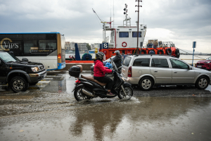 Δεν λέει να φύγει η κακοκαιρία: Πού θα πέσουν ισχυρές καταιγίδες σήμερα Σάββατο