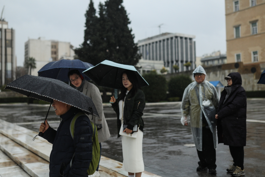 Επικίνδυνα καιρικά φαινόμενα και στην Αττική: Πότε θα χρειαστεί προσοχή