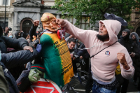 Η πλειοψηφία των Ευρωπαίων βλέπει τον Τραμπ ως εχθρό