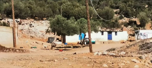 Έγκλημα στη Μάνδρα: Στην Ευελπίδων η οικογένεια του 17χρονου