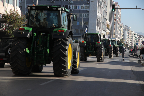 Ανυποχώρητοι οι αγρότες – Λένε «όχι» σε συνάντηση με Μητσοτάκη, «θέλουν να μας διασπάσουν»