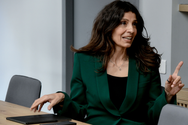 Τσαπανίδου: «Ο Μητσοτάκης δεν πείθει πια - Μιλά για βαθύ κράτος την ημέρα των αποκαλύψεων για υπουργό του που καταδικάστηκε»