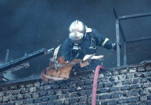 Υπό έλεγχο φωτιά που ξέσπασε στο κέντρο της Θεσσαλονίκης
