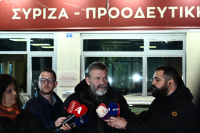 Απόστολος Γκλέτσος: Είμαστε όρθιοι και ζωντανοί