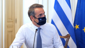 Κορονοϊός Ελλάδα: Ικανοποίηση Μητσοτάκη για τεστ και μάσκες, τα συγχαρητήρια σε Τσιόδρα