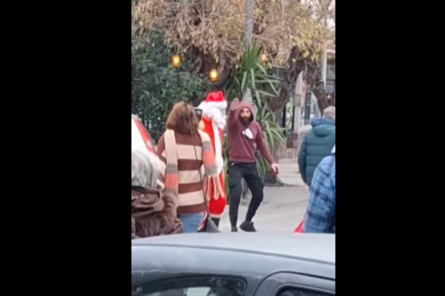 Χαλάνδρι: Καταγγελία του δημάρχου για αστυνομικό που επιτέθηκε σε κόσμο και χαιρέτισε ναζιστικά (βίντεο)