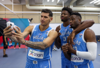 Eurobasket 2025: Η φωτογράφιση της εθνικής και το βίντεο από τα παρασκήνια